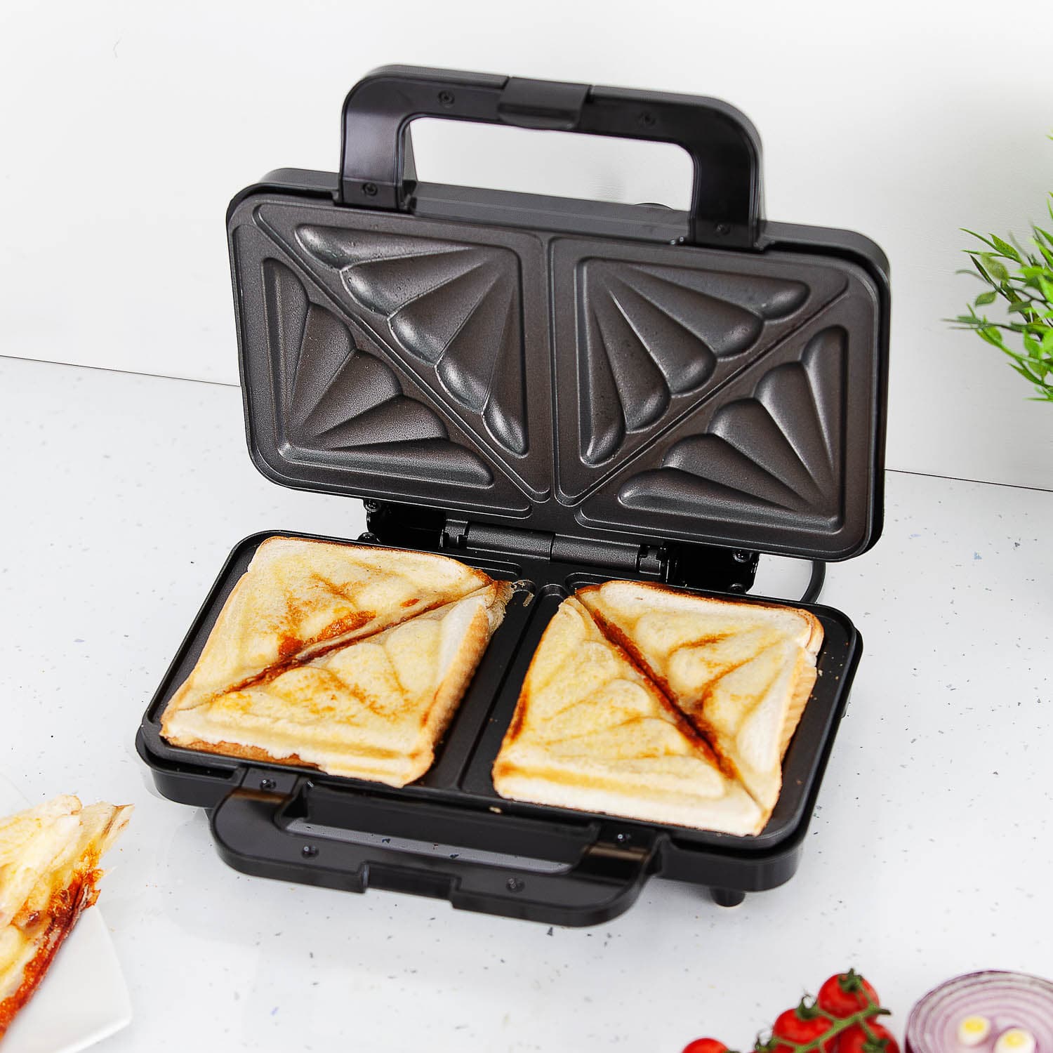 Tower Deep Fill Sandwich Maker