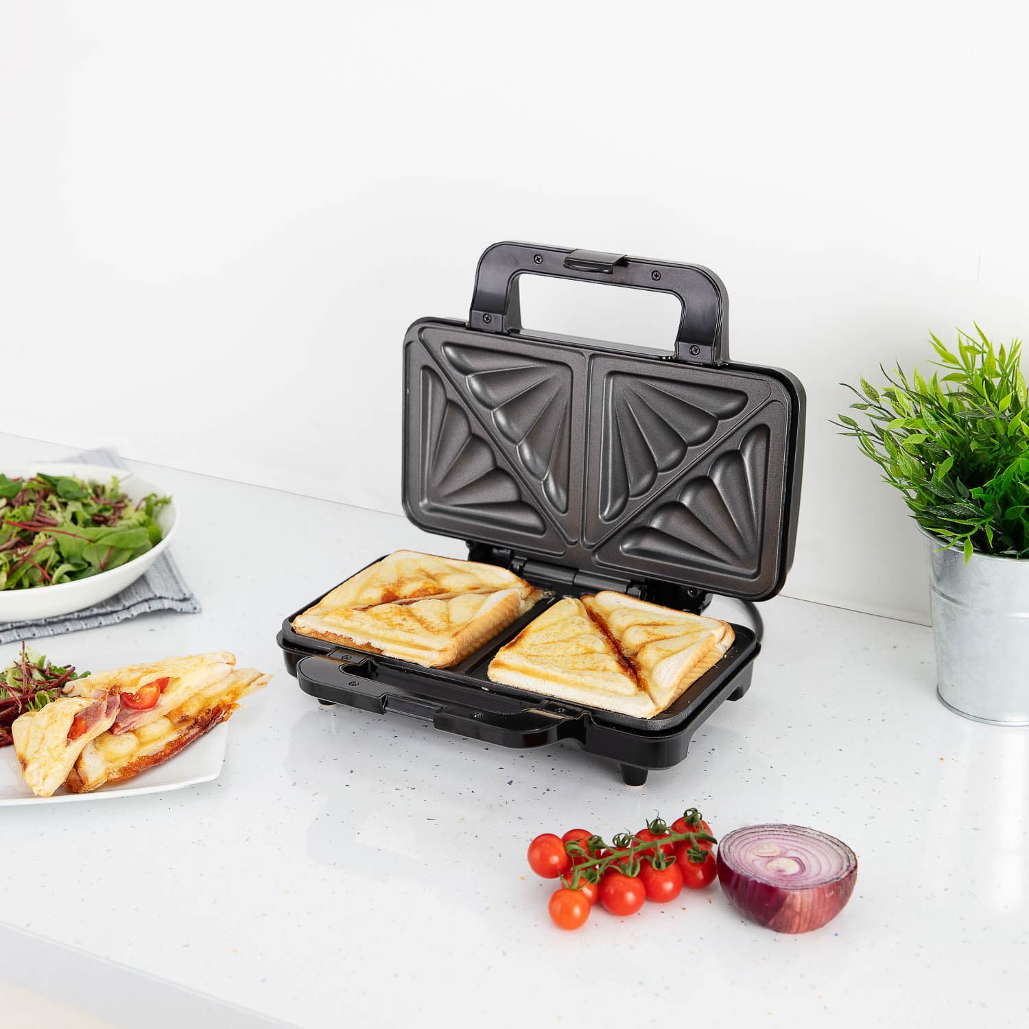 Tower Deep Fill Sandwich Maker